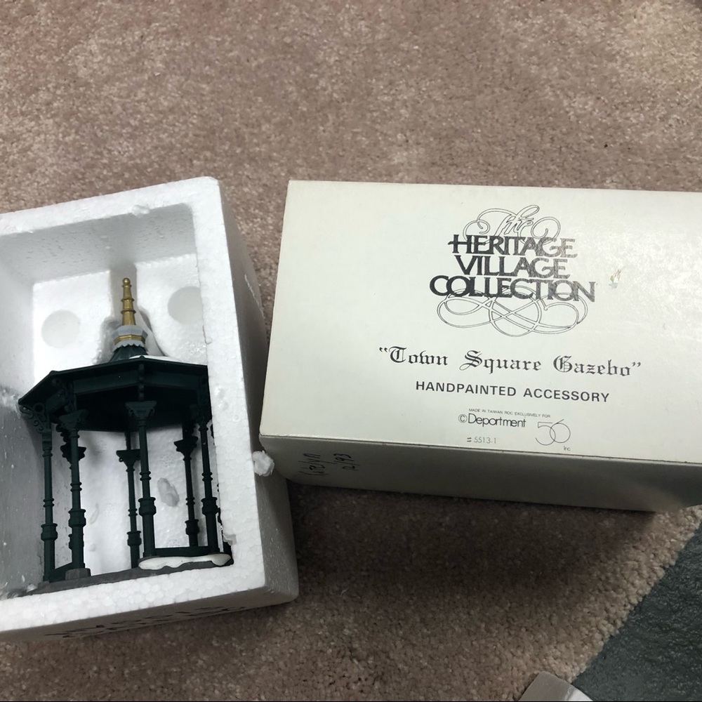 Dept 56 Town Square Gazebo